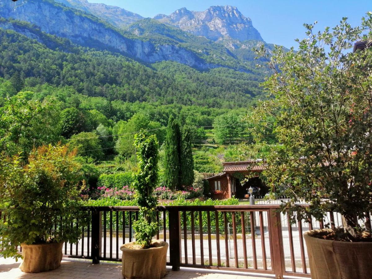 Mountain View Family Farm Daire Covelo Dış mekan fotoğraf